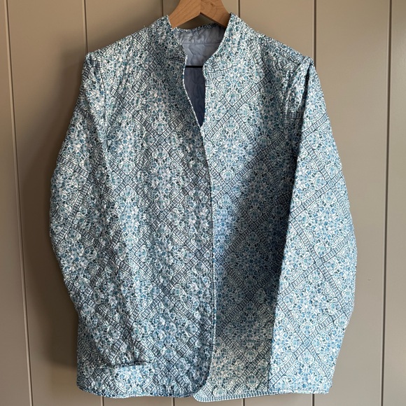 Handmade Quilted Jacket Light Blue Floral size Large - Picture 1 of 9